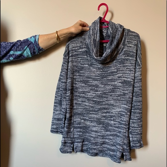 Aerie turtleneck - Picture 1 of 1